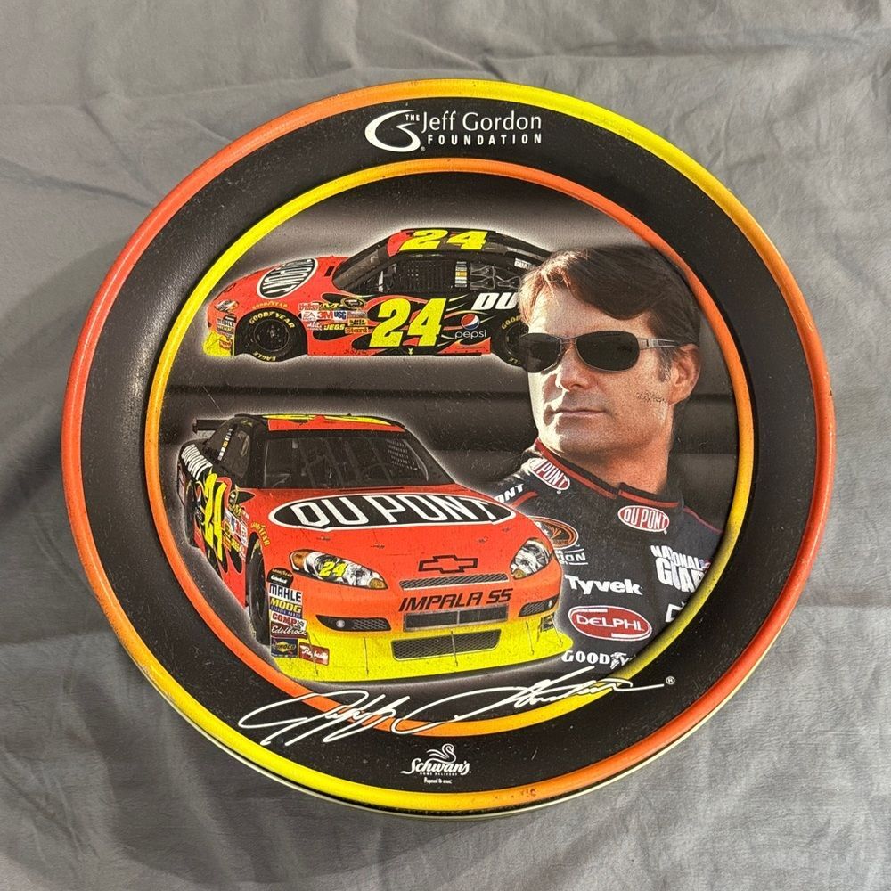 Jeff Gordon Foundation Collectible Tin 2009 Limited Edition Used